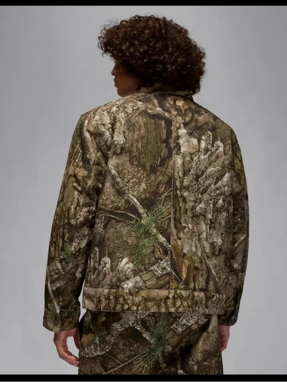 Nike Men's Air Jordan Flight Chicago Realtree Jacket Olive Sail Sz large/small